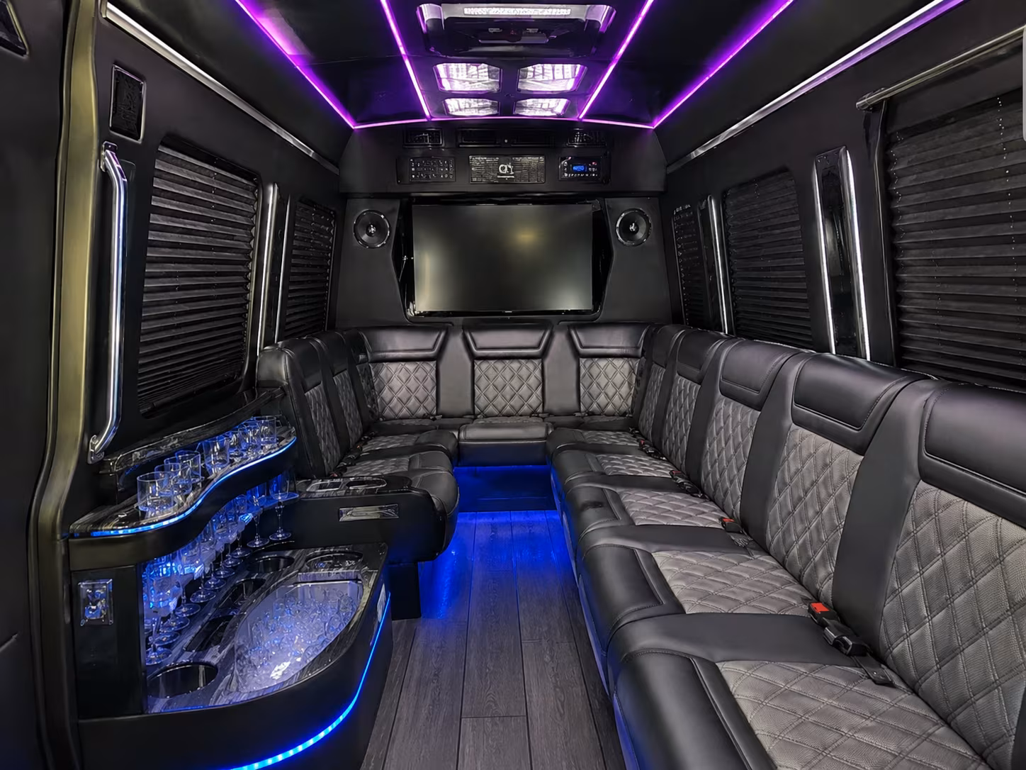 book prom transportation to warwick s most popular prom photo spots