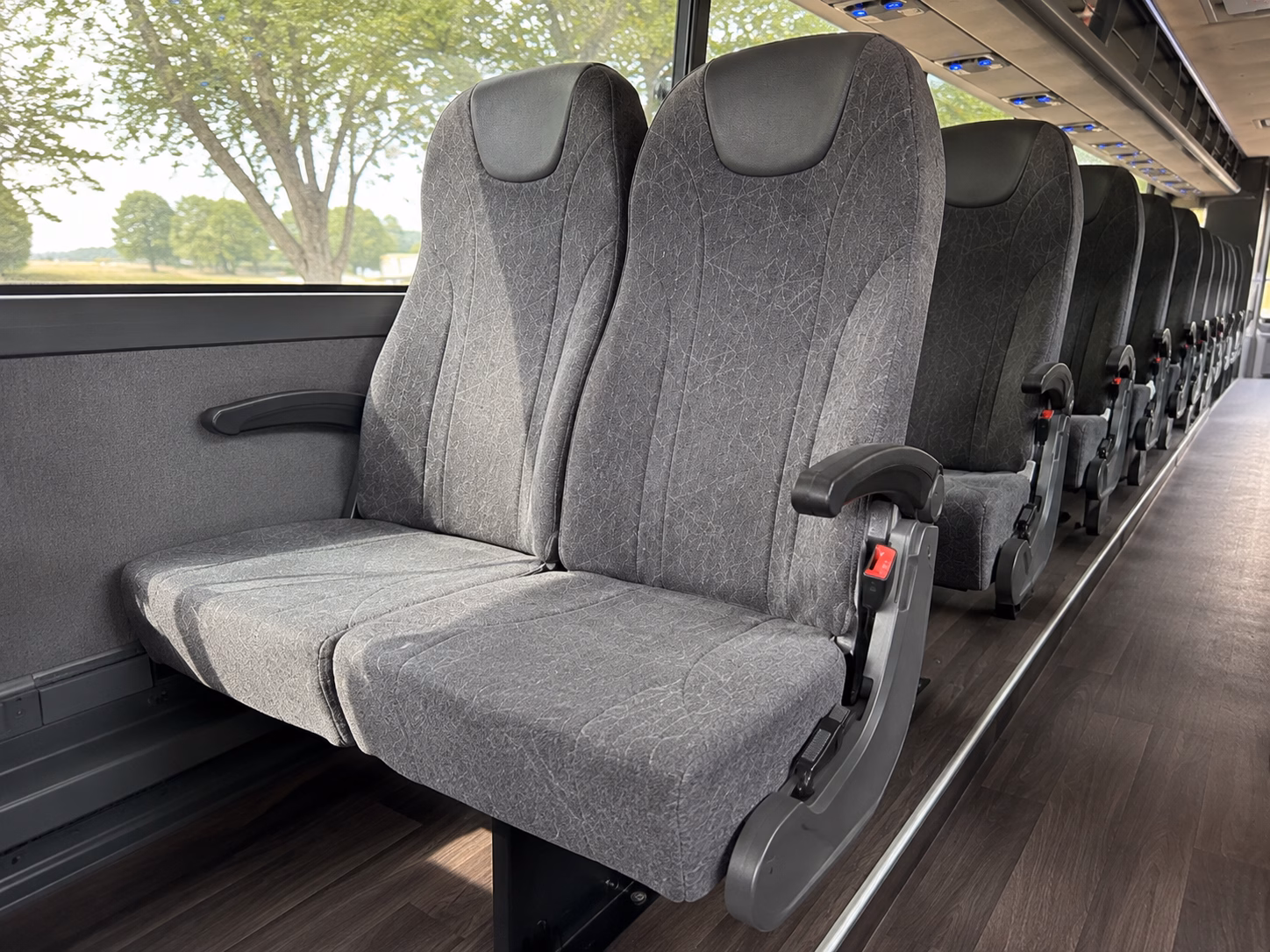 lynn charter bus