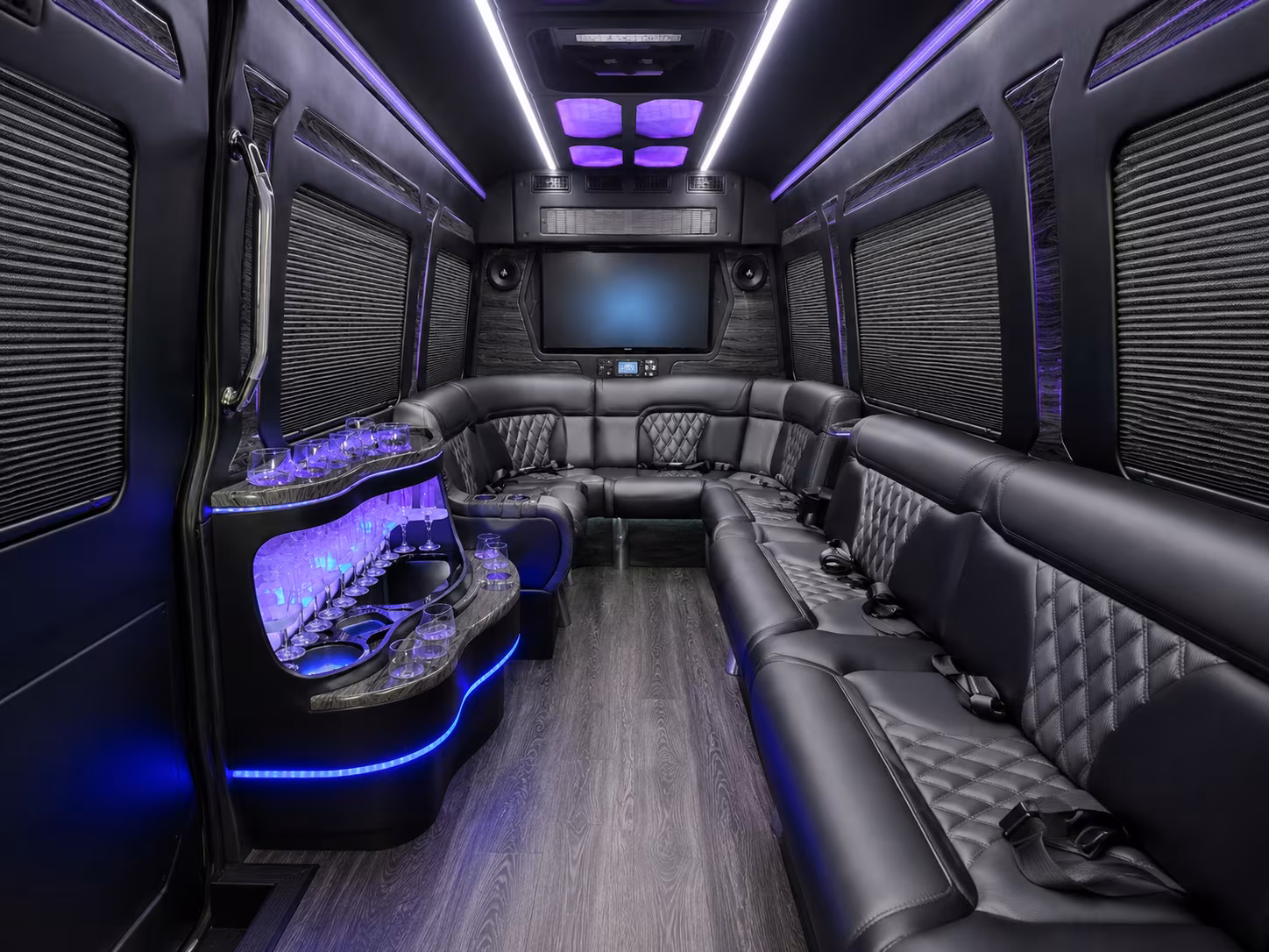 warwick 40 passenger party bus