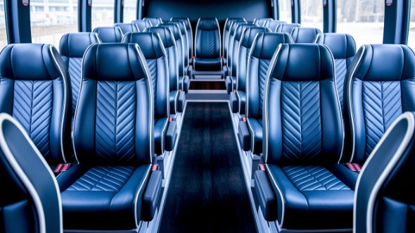 15 passenger minibus rental lynn